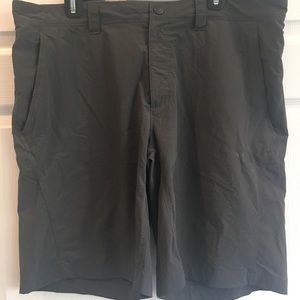 North Face men’s shorts